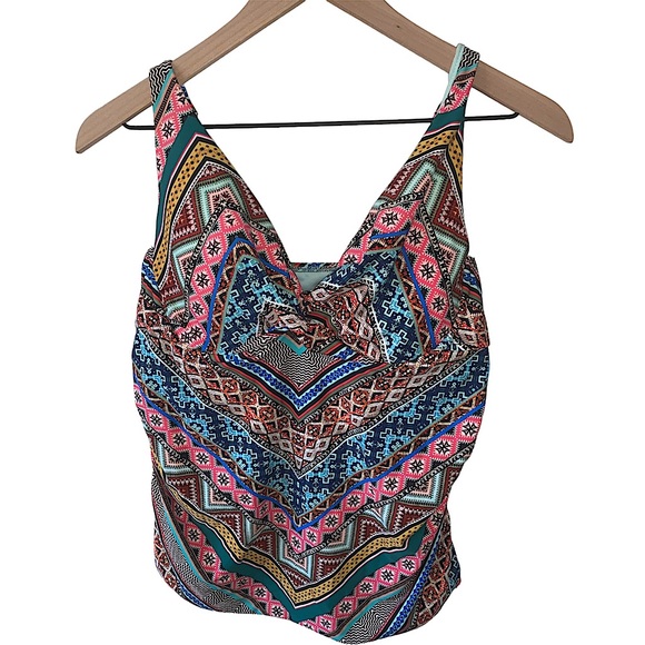 TIME AND TRU TANKINI SWIMSUIT TOP - Picture 4 of 7